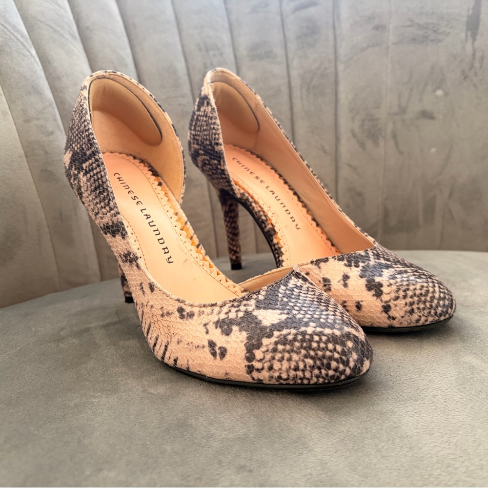 Chinese Laundry Beige and Black Patterned Heels